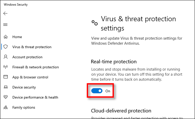 Włączona opcja ochrony w czasie rzeczywistym antywirusa Windows 10 Defender